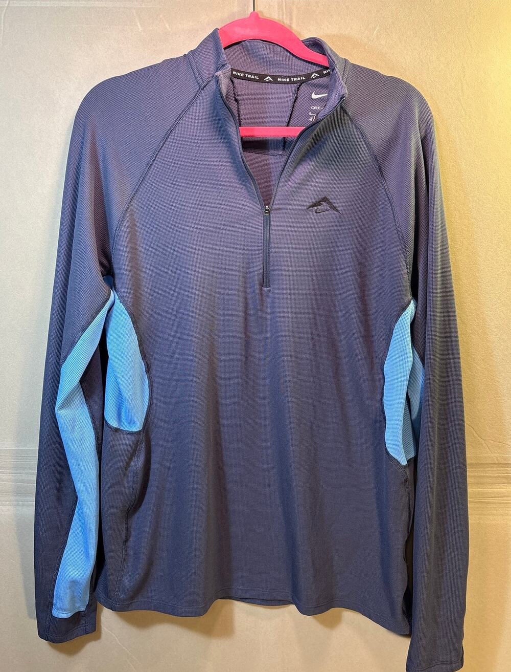 Nike Trail Dri Fit Men's Size Medium Half Zip Mid Layer in Blue